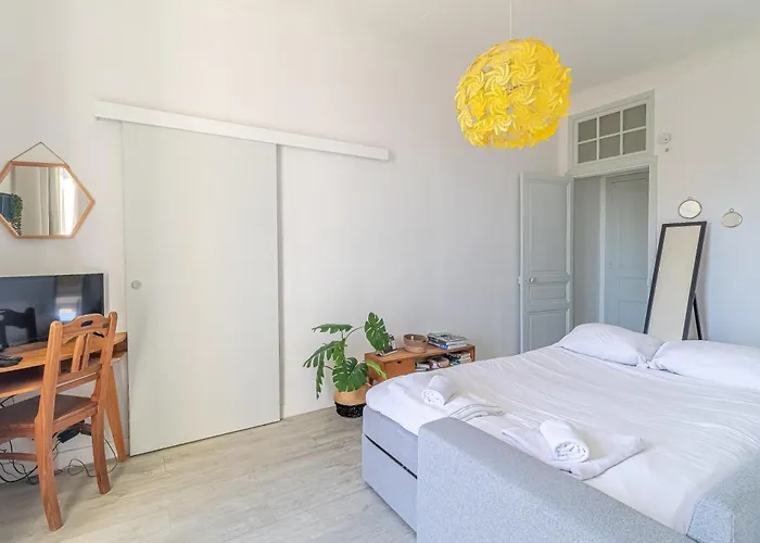 Charming Studio In The Heart Of Menton